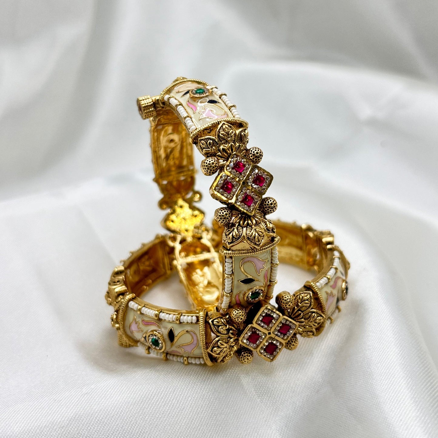 Royal Grace: Handcrafted Rajwadi Enamel Bangles