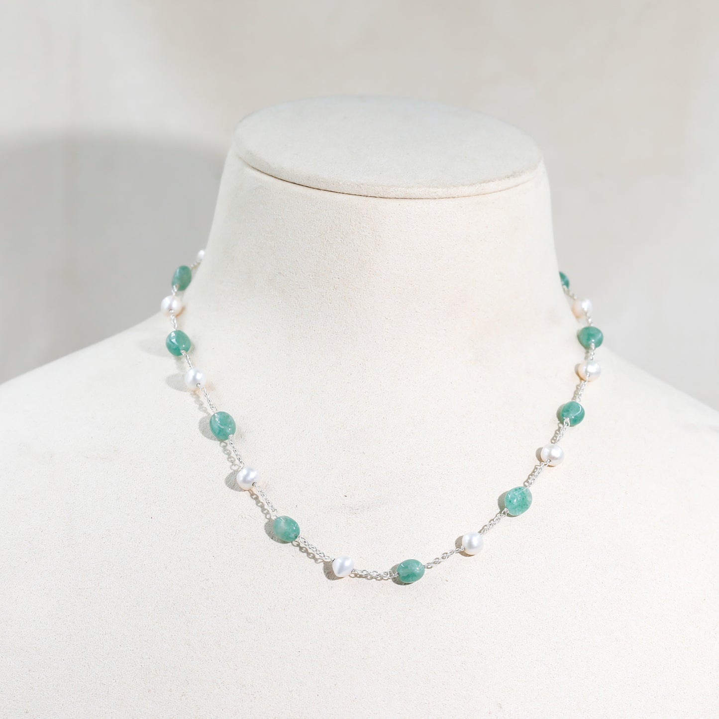 Silver Emerald & Freshwater Pearl Necklace