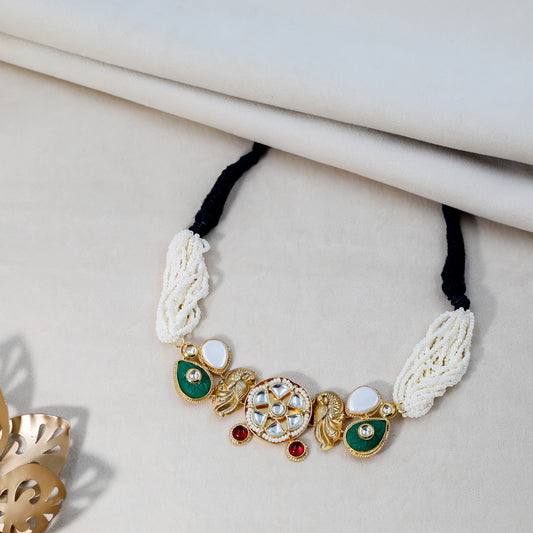 Choker with a rare fusion of Contemporary & Kundan