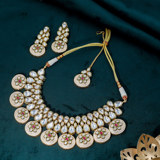 Regal Radiance Kundan Necklace Set