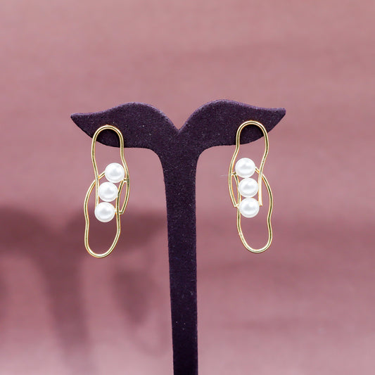 Stunning Pearl Earrings