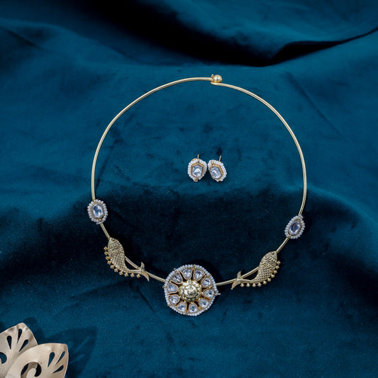 Ornate Floral Hasli Necklace with Intricate Bird Motifs